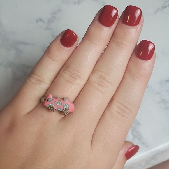 Y2Kā
HippieāCarĀ Ring - Picture 1 of 5